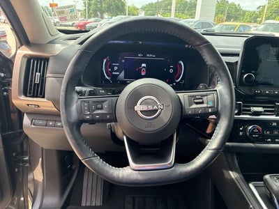 2024 Nissan Pathfinder Platinum