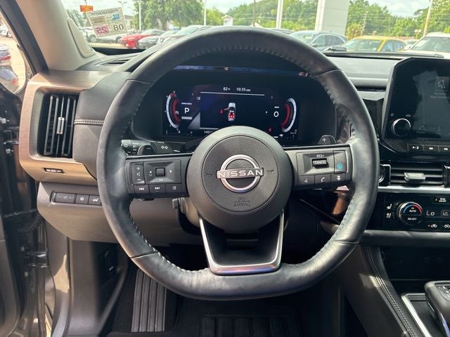 2024 Nissan Pathfinder Platinum