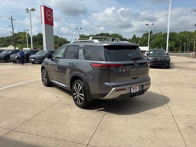 2024 Nissan Pathfinder Platinum