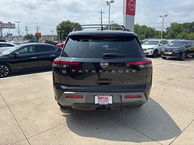 2026 Nissan Pathfinder Platinum