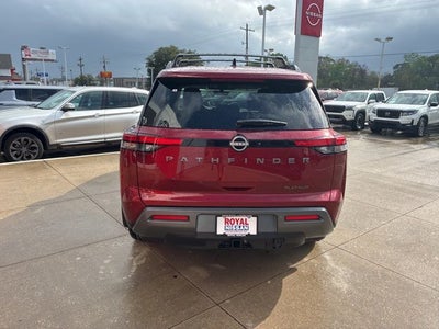 2026 Nissan Pathfinder Platinum