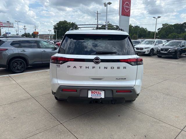2026 Nissan Pathfinder Platinum