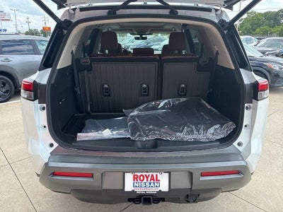 2026 Nissan Pathfinder Platinum