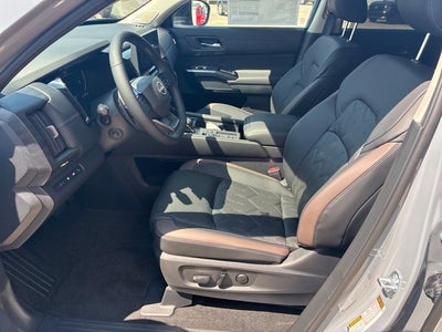 2026 Nissan Pathfinder Platinum