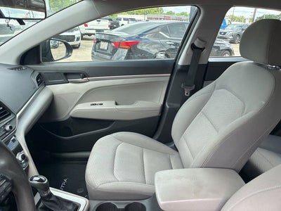 2020 Hyundai Elantra SE