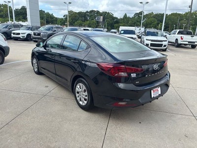 2020 Hyundai Elantra SE