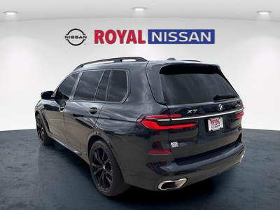 2023 BMW X7 xDrive40i
