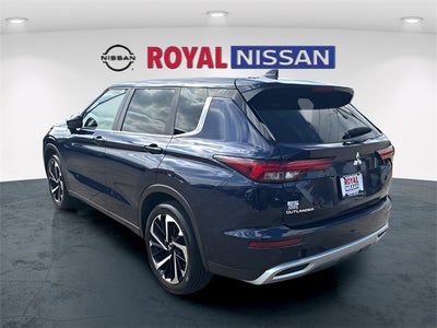 2024 Mitsubishi Outlander SE