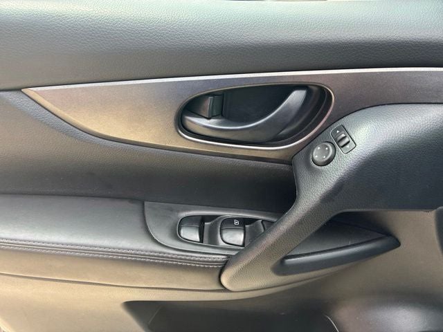 2022 Nissan Rogue Sport S
