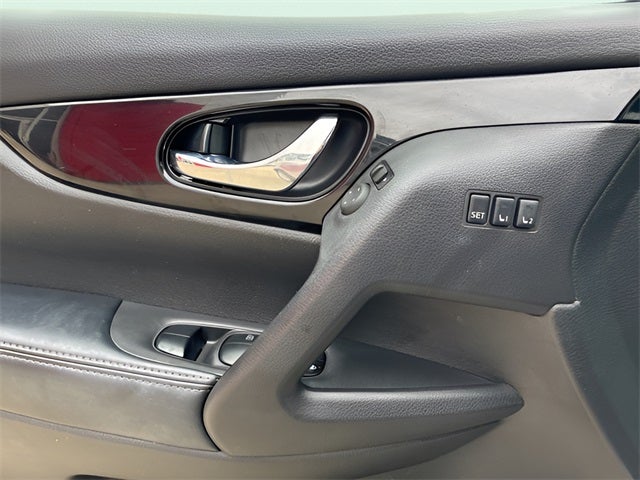 2022 Nissan Rogue Sport SV