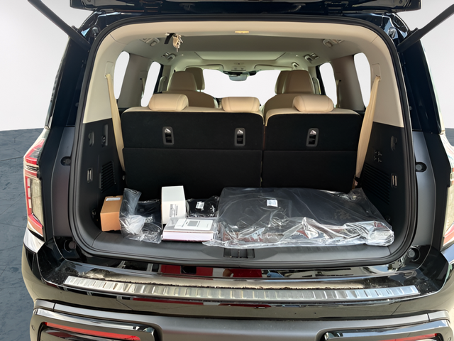 2025 Nissan Armada Platinum