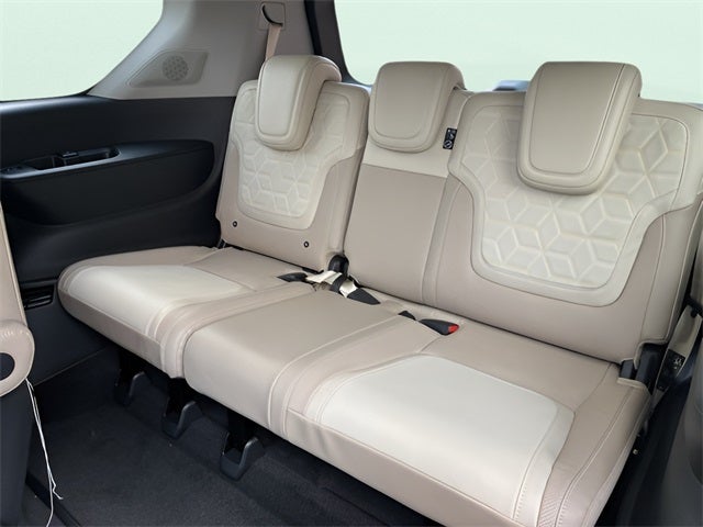 2025 Nissan Armada Platinum