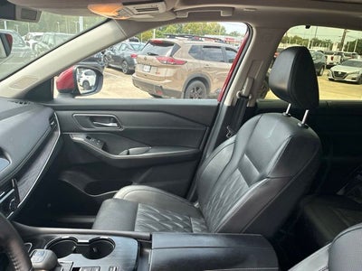 2024 Nissan Rogue Platinum