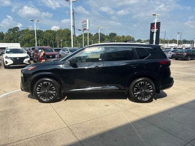 2025 Nissan Rogue Platinum