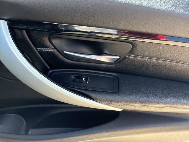 2017 BMW 3 Series 330i xDrive