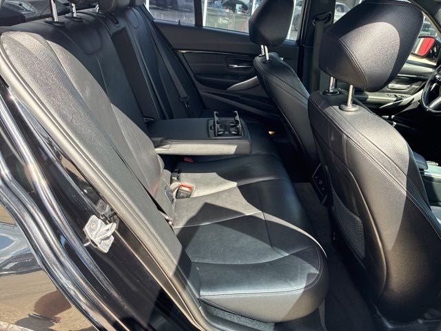 2017 BMW 3 Series 330i xDrive