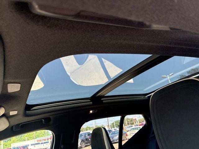 2020 Volvo XC40 R-Design
